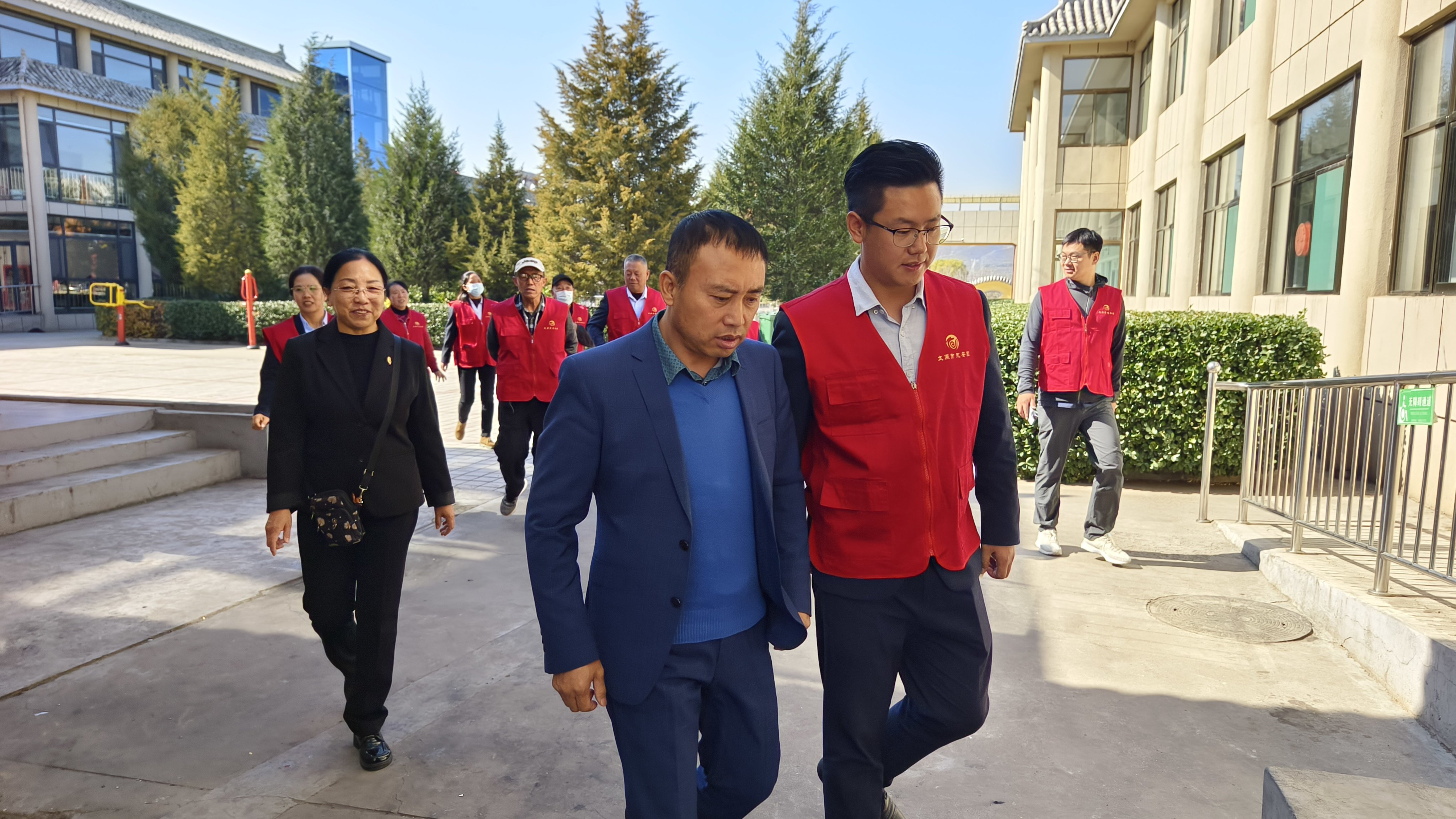 佳节又重阳，，，，，，，，南宫NG28送温暖