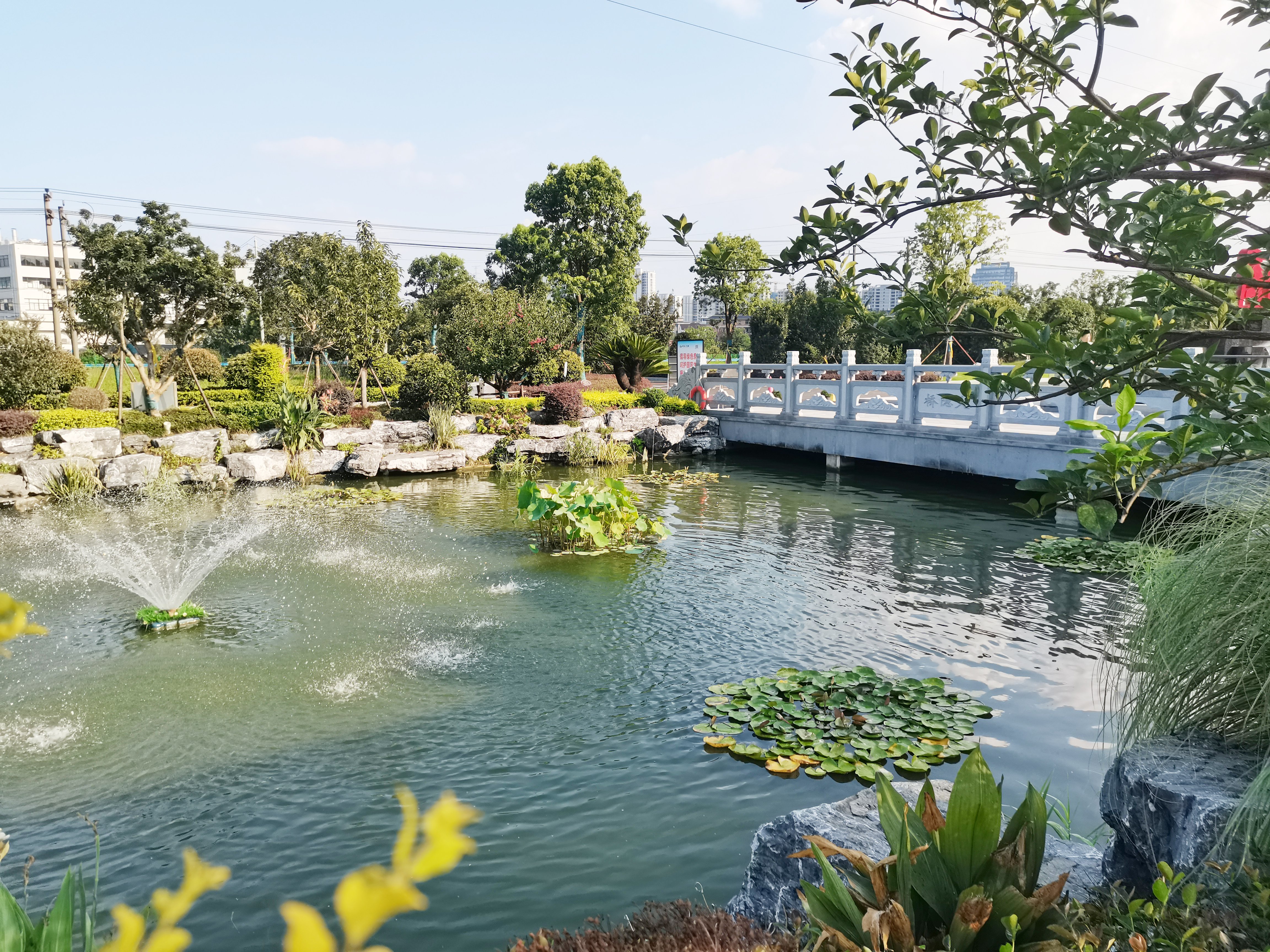 融合古今，，，，，重塑葬文化新风貌